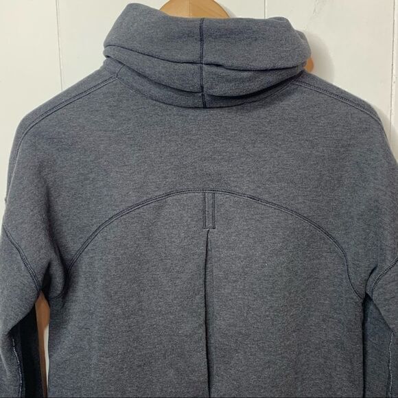 Lululemon Hug it Out Jacket Fleece Lined Zip Up Dark Charcoal Gray Size 6 - Picture 9 of 10